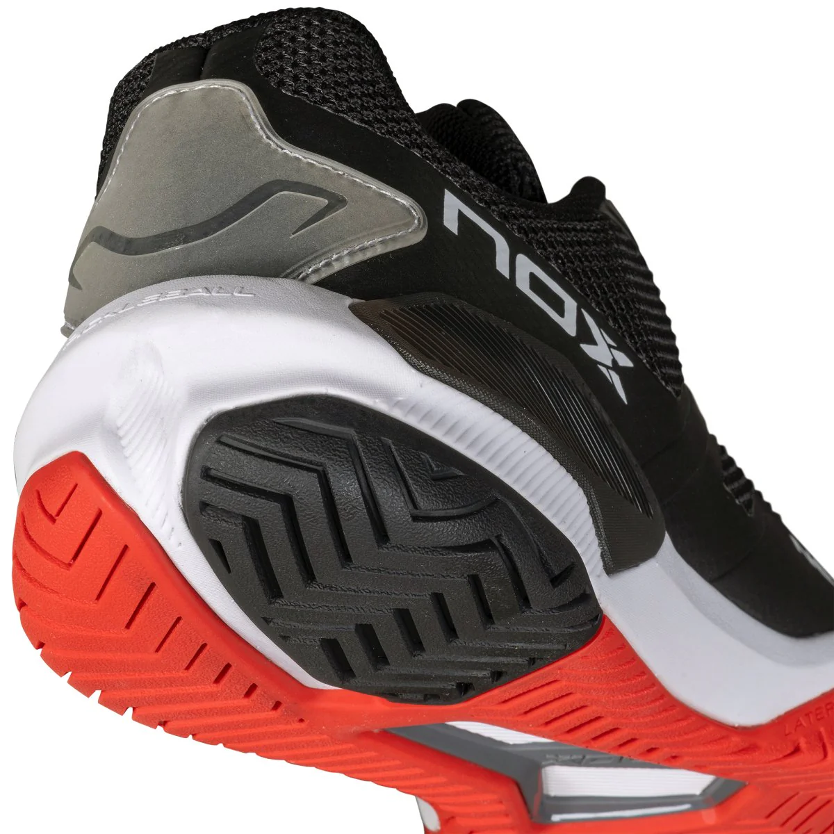 Zapatillas de Pickleball LUX NEXO Negro/Rojo Lava - Image 5