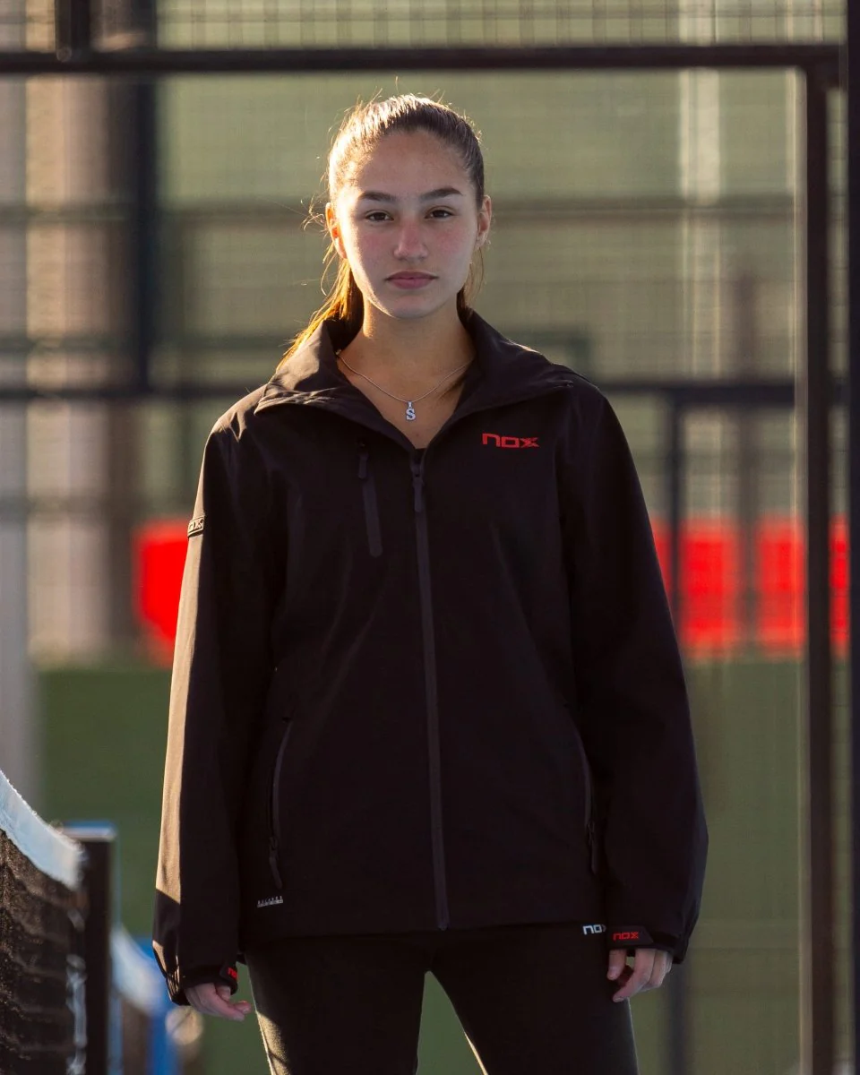 Softshell mujer TEAM negro - Image 3